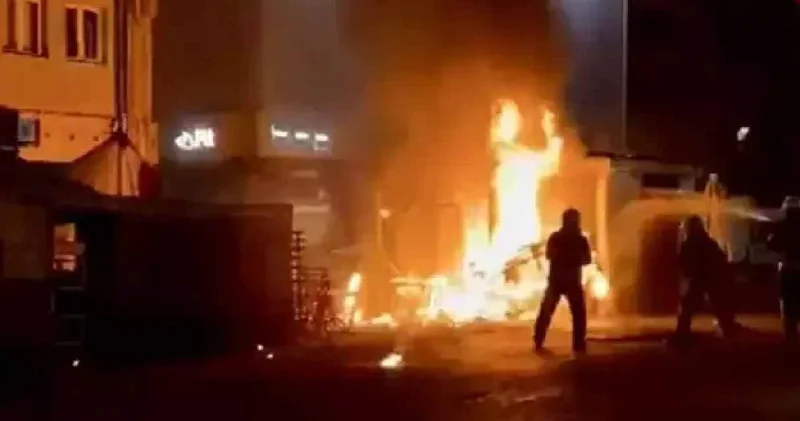 PTT binası önünde korkutan patlama