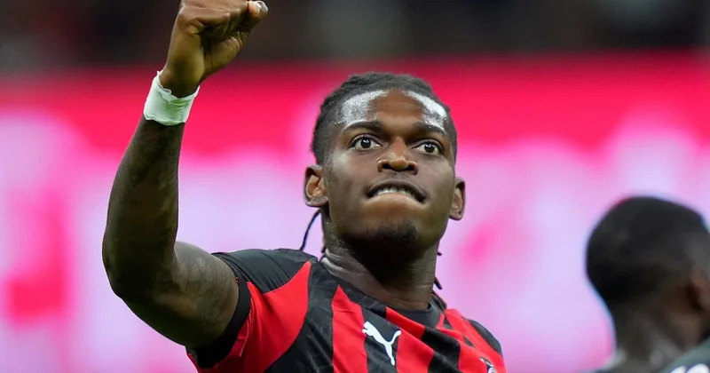 Leao’nun açıklaması Galatasaraylıları heyecanlandırdı! Milan’a veda Aslan’a merhaba Sözcü Gazetesi