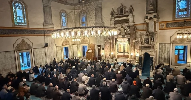 Yozgatlılar, bayram namazında Çapanoğlu camisinde saf tuttu Yozgat Haberleri