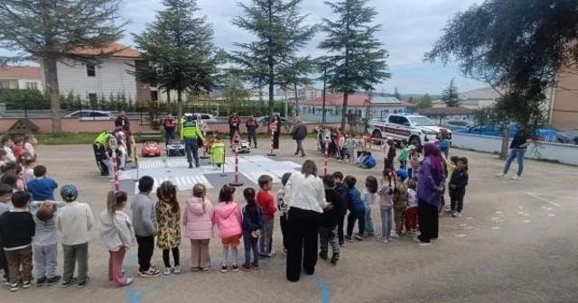 Pazaryeri nde trafik bilinci küçük yaşta başladı Bilecik Haberleri