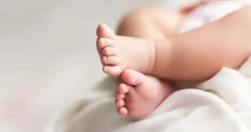 5 inci katın balkonundan düşen Miran bebek öldü