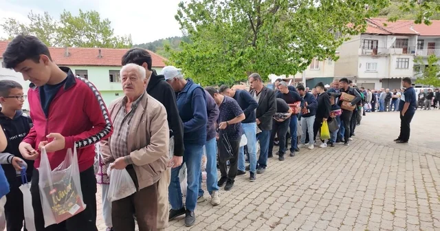 Kaş ilçesinde mahalleli bayram geleneğini yaşatıyor Antalya Haberleri