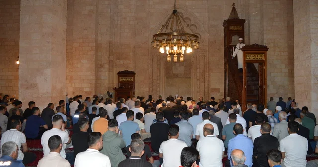 Mardin de, 842 yıllık Ulu Cami de bayram namazı yoğunluğu Mardin Haberleri
