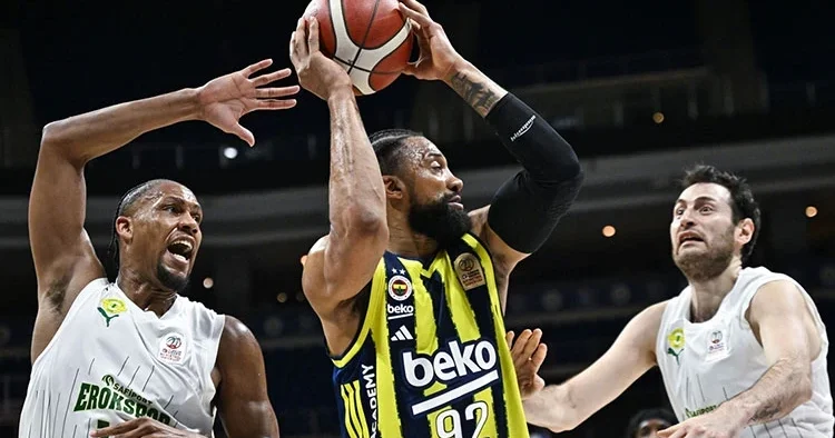 Fenerbahçe Beko, çeyrek final serisinde öne geçti!