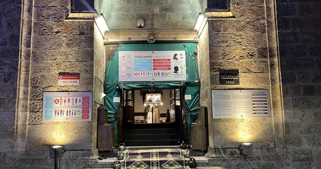 Bursa da, bayram namazı 626 yıllık Ulu Cami de kılındı Bursa Haberleri