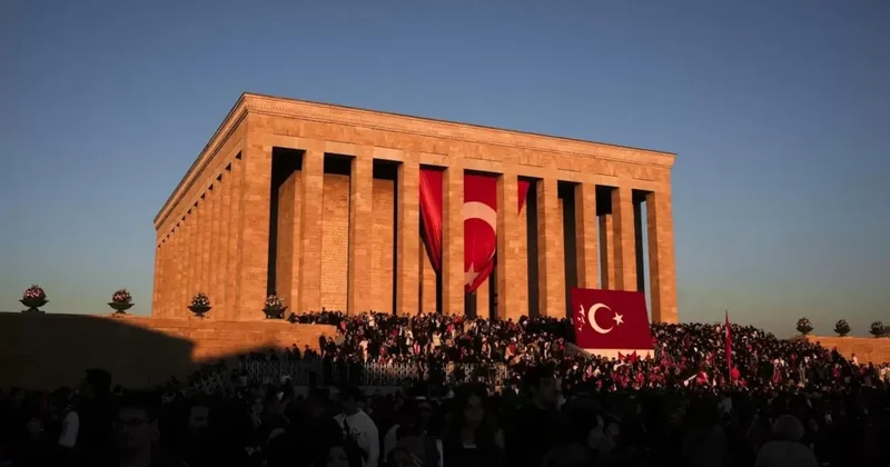 Hürriyet yazarı sıradaki operasyonun adresini verdi: CHP nin en büyük belediyesi Sözcü Gazetesi