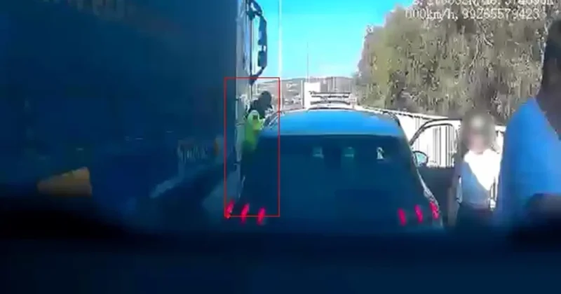 Yakıtı biten araca yardıma koşmuştu: Otoyol jandarması ölümden döndü