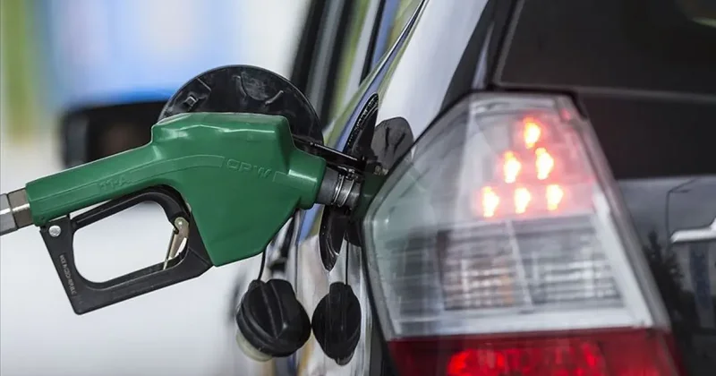 Petrolde sert düşüş! Akaryakıt fiyatlarında indirim! İşte yeni tarife