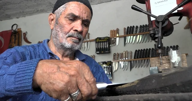 Osmaniye nin 67 yıllık bıçak ustası Osmaniye Haberleri