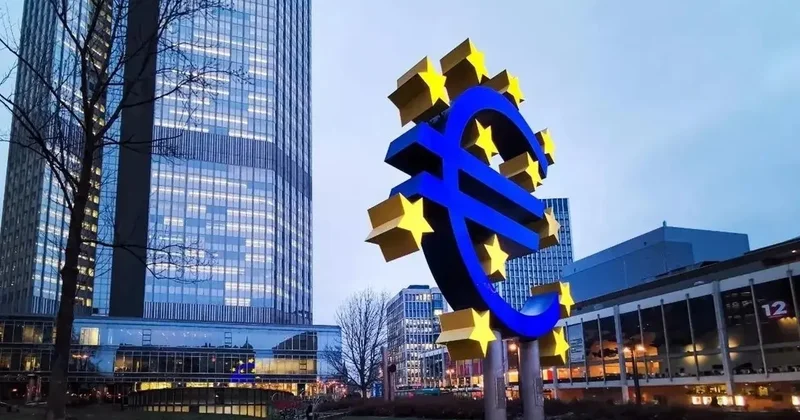 ECB, Orta Doğu daki savaş ve borç yükü kaynaklı finansal risklere dikkati çekti