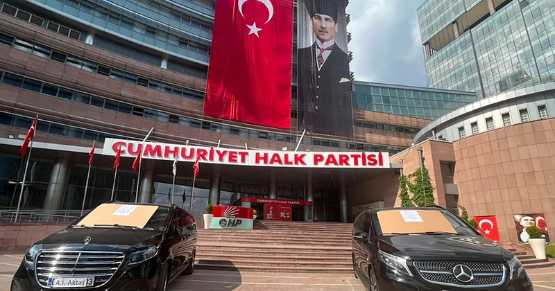 ‘Uzlaşı’ açıklaması sonrası Kılıçdaroğlu 2 aracı satışa çıkardı! Sözcü Gazetesi
