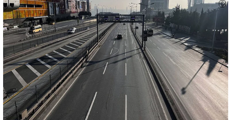 Bayramda İstanbul hayalet şehre döndü! Trafik yoğunluğu yüzde 2 ye düştü Sözcü Gazetesi