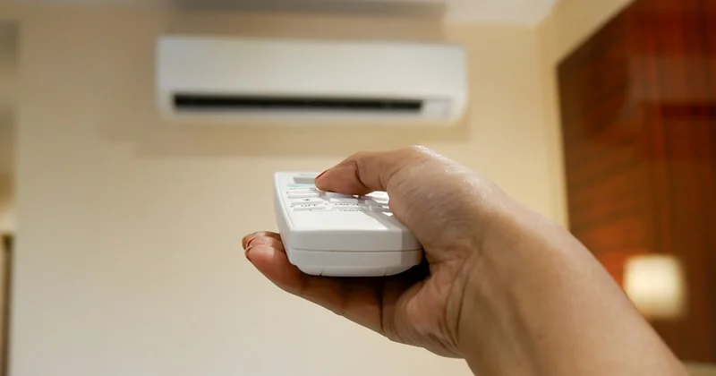 40 derece havada klimalarını sökmeye başladılar: Risk için büyük değil dediler Sözcü Gazetesi