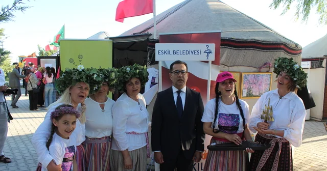 Tuz Gölü Uluslararası Turizm ve Kültür Festivali renkli görüntülerle başladı Aksaray Haberleri Habertürk Yerel Haberler