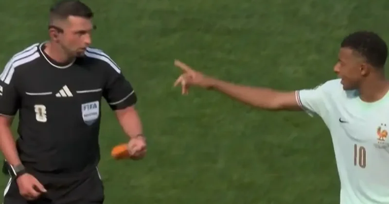 Mbappe hakeme talimat verdi! Sosyal medyada tartışmalar alevlendi