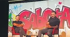 YÜKSEL AYTUĞ En ‘Parlak’ haliniz bile zifiri karanlık