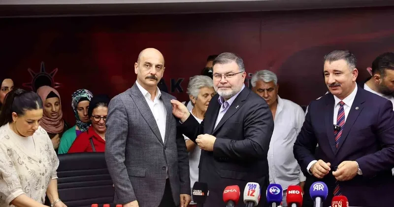 AK Parti İzmir’e 370 yeni katılım
