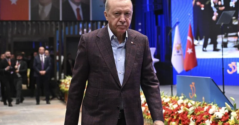 Erdoğan a 25 inci yıl sürprizi! AK Parti nin yeni şarkısı ilk kez dinletildi