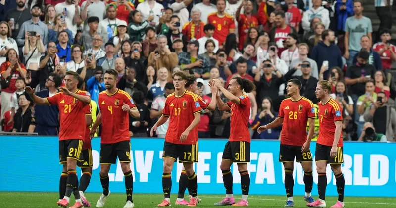 Belçika yıldızlarıyla gol yağdırdı! Liderliği averajla kaptı