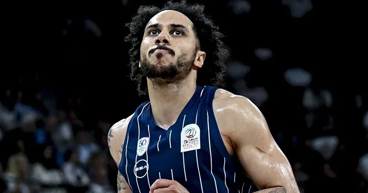 Fenerbahçe ile Larkin imzaya çok yakın!