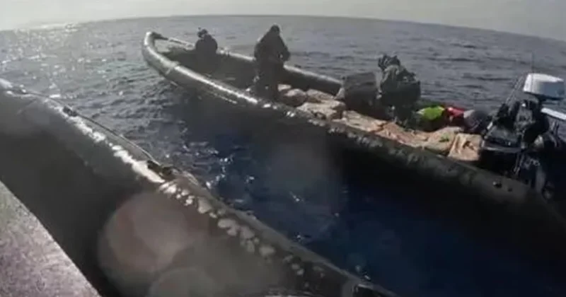 Okyanusun ortasında hız tekneleriyle yakaladılar: 2.6 ton kokain ele geçirildi Sözcü Gazetesi