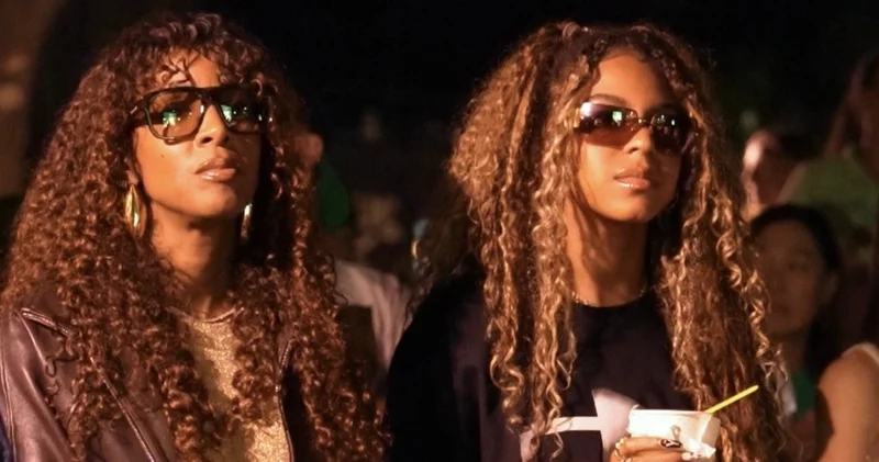 Blue Ivy annesi Beyonce nin ikizi gibi oldu