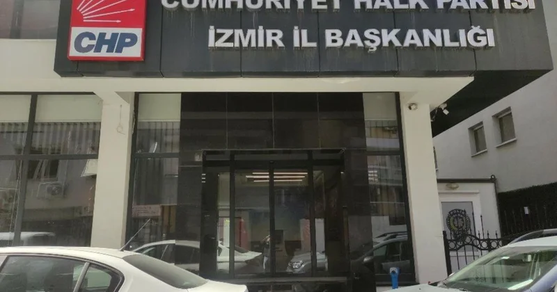 CHP İzmir de temizlik: 3 ilçe başkanı görevden alındı