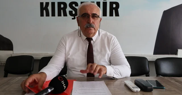 CHP Kırşehir İl Başkanı Tanrıbuyurdu: Parti binasından poster götürmek ayıptır CHP li Tanrıbuyurdu dan Atatürk posterleri tepkisi Kırşehir Haberleri Habertürk Yerel Haberler