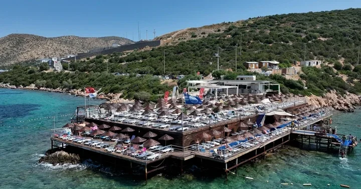 Bodrum’da tatilin hesaplısı: Deniz ücretsiz, lahmacun 250 TL, hamburger pizza 450 TL