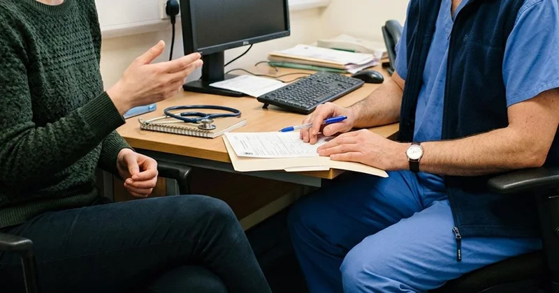 Ortopedi doktoruna ameliyat rüşveti tutuklama