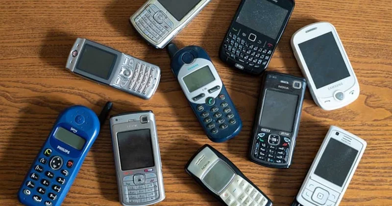 Milyarlık telefonlara inat geri döndü: Ne ekranı kırılıyor ne borca sokuyor Sözcü Gazetesi