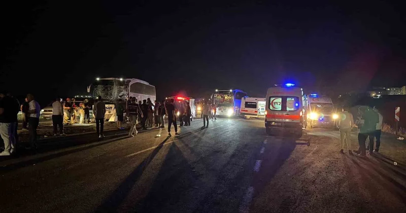 Ahlat Dönüşü Otobüs Kazası: 13 Yaralı