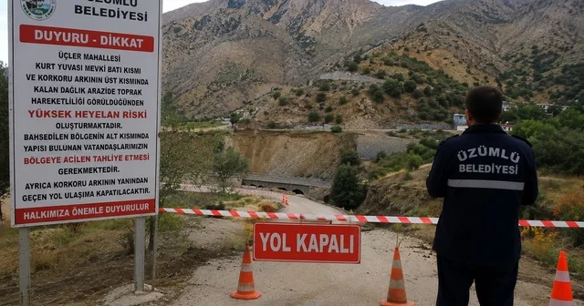 Üzümlü de heyelan riski nedeniyle bazı yapılar için tahliye uyarısı Erzincan Haberleri Habertürk Yerel Haberler