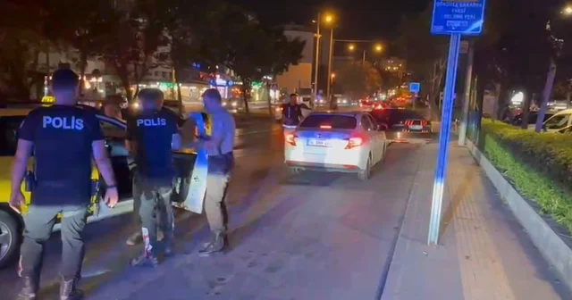 Bursa da 2 saatte 2 bin 569 kişi sorgulandı: 9 aranan şahıs yakalandı Bursa Haberleri Habertürk Yerel Haberler