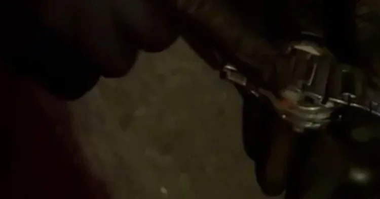 Zula yerleri şaşırttı: Kol saati ve kulaklık kutusundan kokain çıktı!