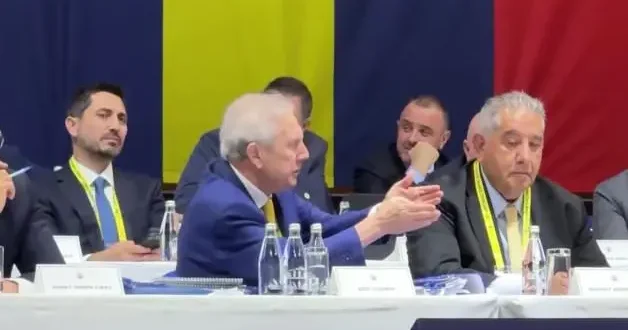 Aziz Yıldırım dan genel kurulda sert açıklama: Parayı yemişsiniz