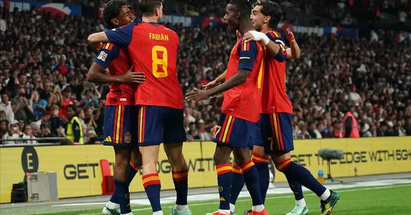 Nefes kesen gol düellosu! Maç iki tarafa gitti geldi son sözü İspanya söyledi