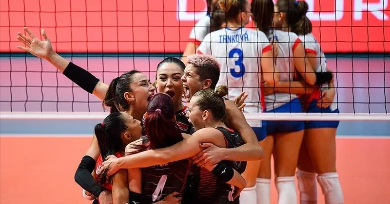 Filenin Sultanları yarı final maçında! Türkiye Sırbistan voleybol maçı ne zaman, saat kaçta?