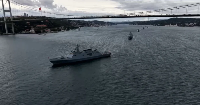 Preveze Deniz Zaferi’nin 488’inci yıl dönümünde İstanbul Boğazı’nda 15 gemiyle geçit töreni Son dakika haberleri