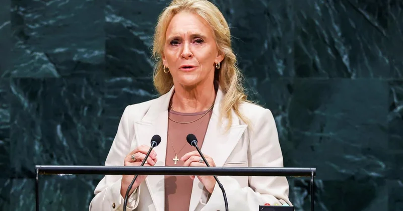 İzlanda Dışişleri Bakanı Gunnarsdottir: Barış için müzakere etmeyenler ahlaki korkaklardır