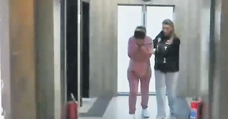 Azılı hırsız otobüste yakalandı