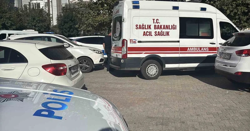 Gaziantep’te bir şahıs evde tartıştığı arkadaşını öldürüp intihar etti