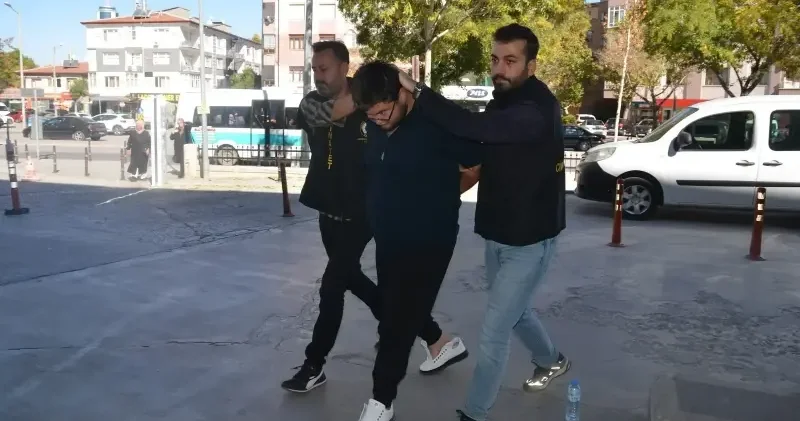 Galericiyi bıçaklayarak öldürdüğü iddia edilen iki kişi tutuklandı Gündem Haberleri