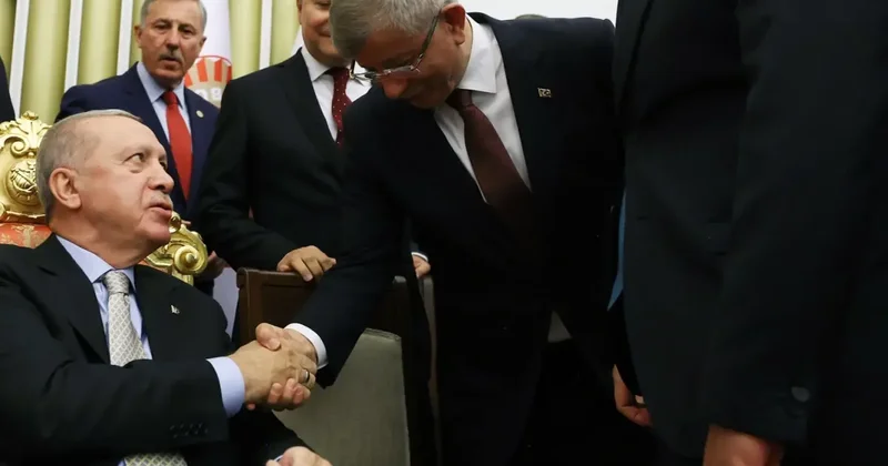Davutoğlu na canlı yayında açıkça soruldu: AK Parti ye dönecek misiniz?