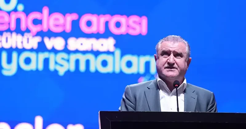 Genç oyuncular Aspendos Antik Tiyatrosu nda sahne aldı! Bakan Bak açıkladı: 34 bin 541 genç sanatçımız başvurdu Spor Haberleri