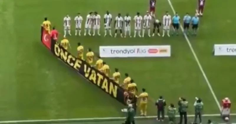 Amedspor İstanbulspor maçında Önce Vatan pankartı ıslıklandı! Sözcü Gazetesi
