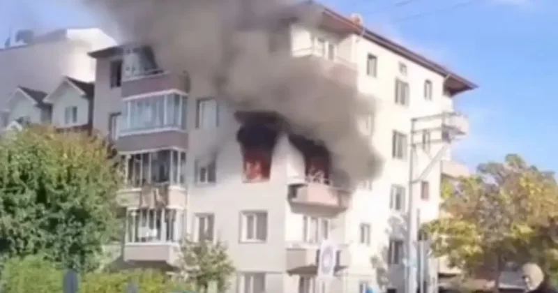Bolu’da apartman dairesi alev alev yandı