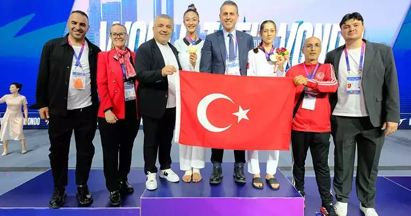 Tekvandoda iki dünya şampiyonluğu birden
