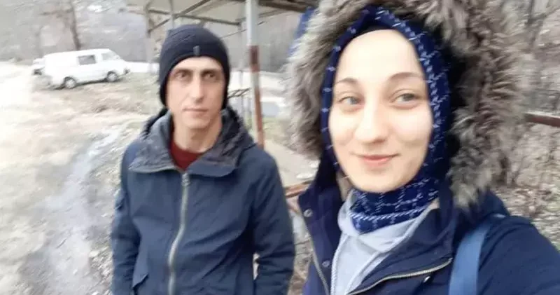 Eşini öldürdü, sosyal medyadan paylaşım yapıp jandarmaya teslim oldu