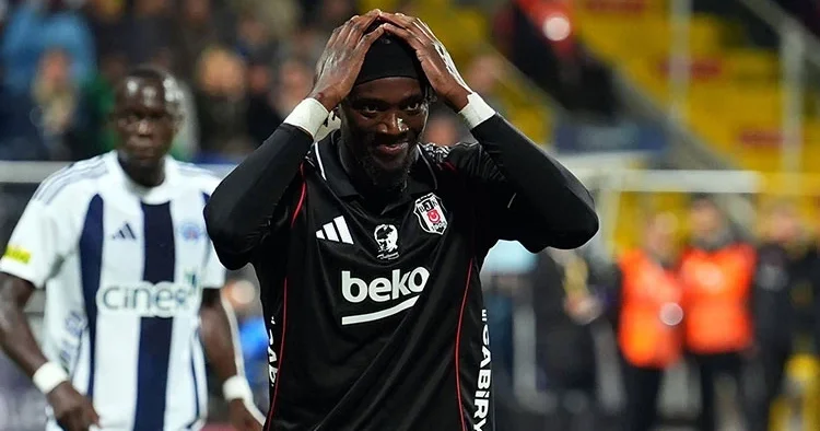 Abraham dan Beşiktaş taraftarına: Derbide gurur duyacaklar!